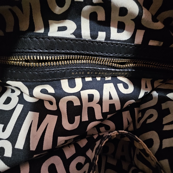 Marc Jacobs 2 way bag in black ⚫️  💯 - Picture 12 of 14